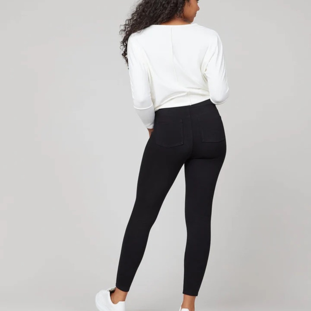 Spanx Jeanish Ankle Legging: size medium - Picture 2 of 8